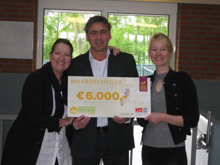 Henry Schein steunt KNGF Geleidehonden Henry Schein steunt KNGF Geleidehonden