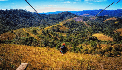 Jongen verliest tand in zipline en gaat viraal