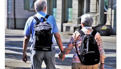 Minimale interventie mondzorg (MIOC) gebruiken om wortelcariës te behandelen gefaseerde gepersonaliseerde zorgplannen